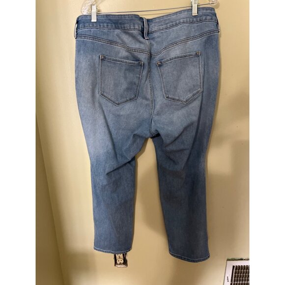 Old Navy Womens Plus Size 18 Plus Power Straight Jeans Light Wash Denim - Picture 4 of 11